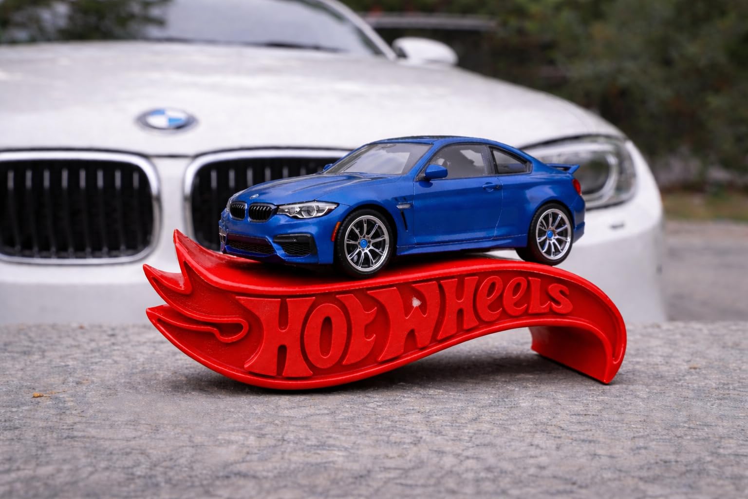 Apnatva 1:64 Diecast Car Display Shelves | Table Stand Toy Car Stand for Kids & Collectors | Black Steel Mini Car Rack for Home & Office Decor | (Pack of 5) (No Car Included) (Red)